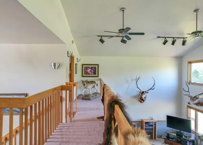 Luxury In Nature Cozy Scenic Country Holiday home